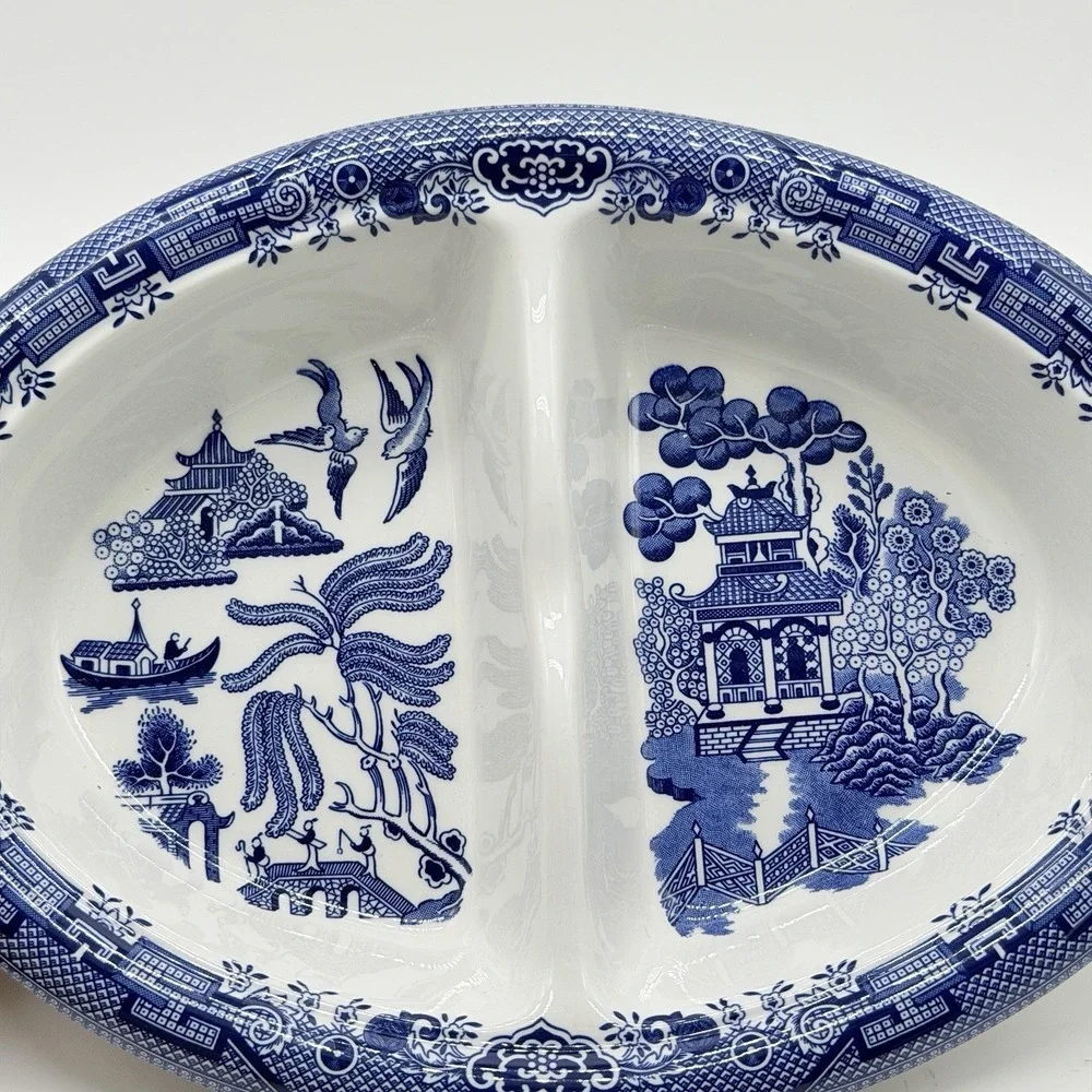 Vtg Churchill of England Blue Willow Divided‎ Oval Vegetable Serving Dish Bowl